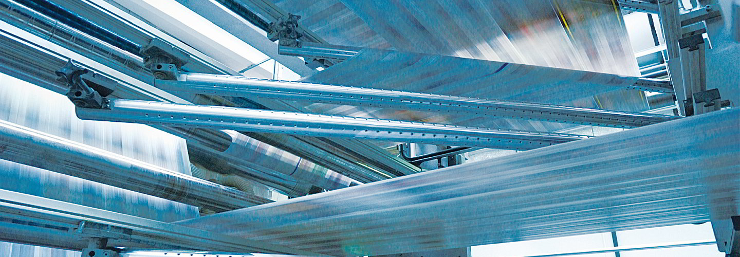 Lenze_Automation_solutions_for_converting_and_printing_industrie_183291360_1440x500